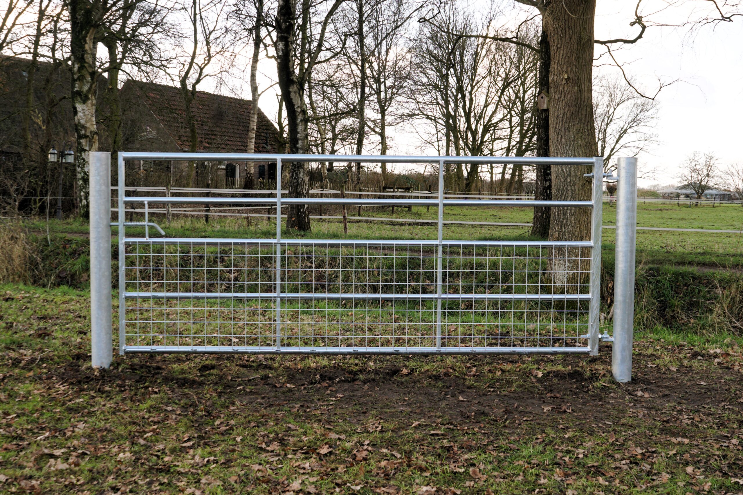 Weidepoort 5 spijlen half gaas 274 cm